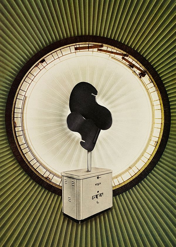 O.T., 2012
Collage, schwarzer Farbstift auf Papier
29.5 x 21 cm
Privatbesitz